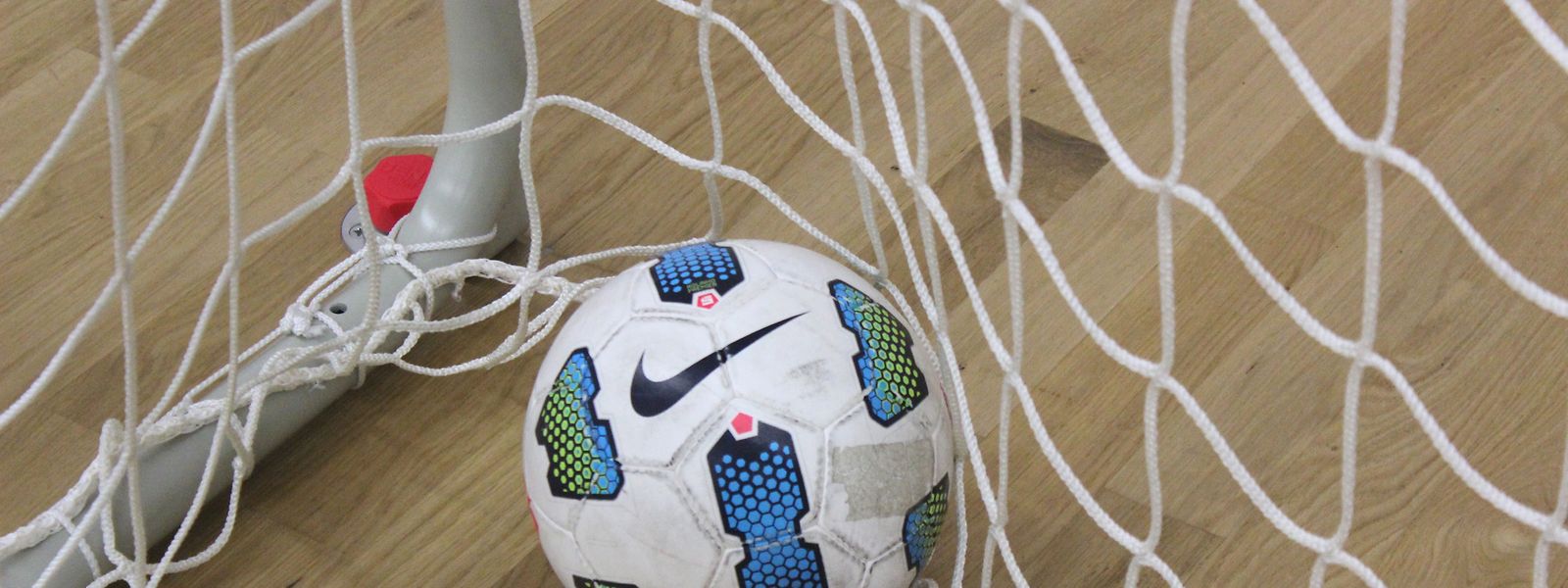 Racing Luxembourg e FC Differdange são apontados como principais candidatos ao título.