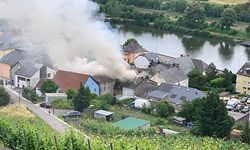 Das Feuer war über der gesamten Ortschaft zu sehen. 