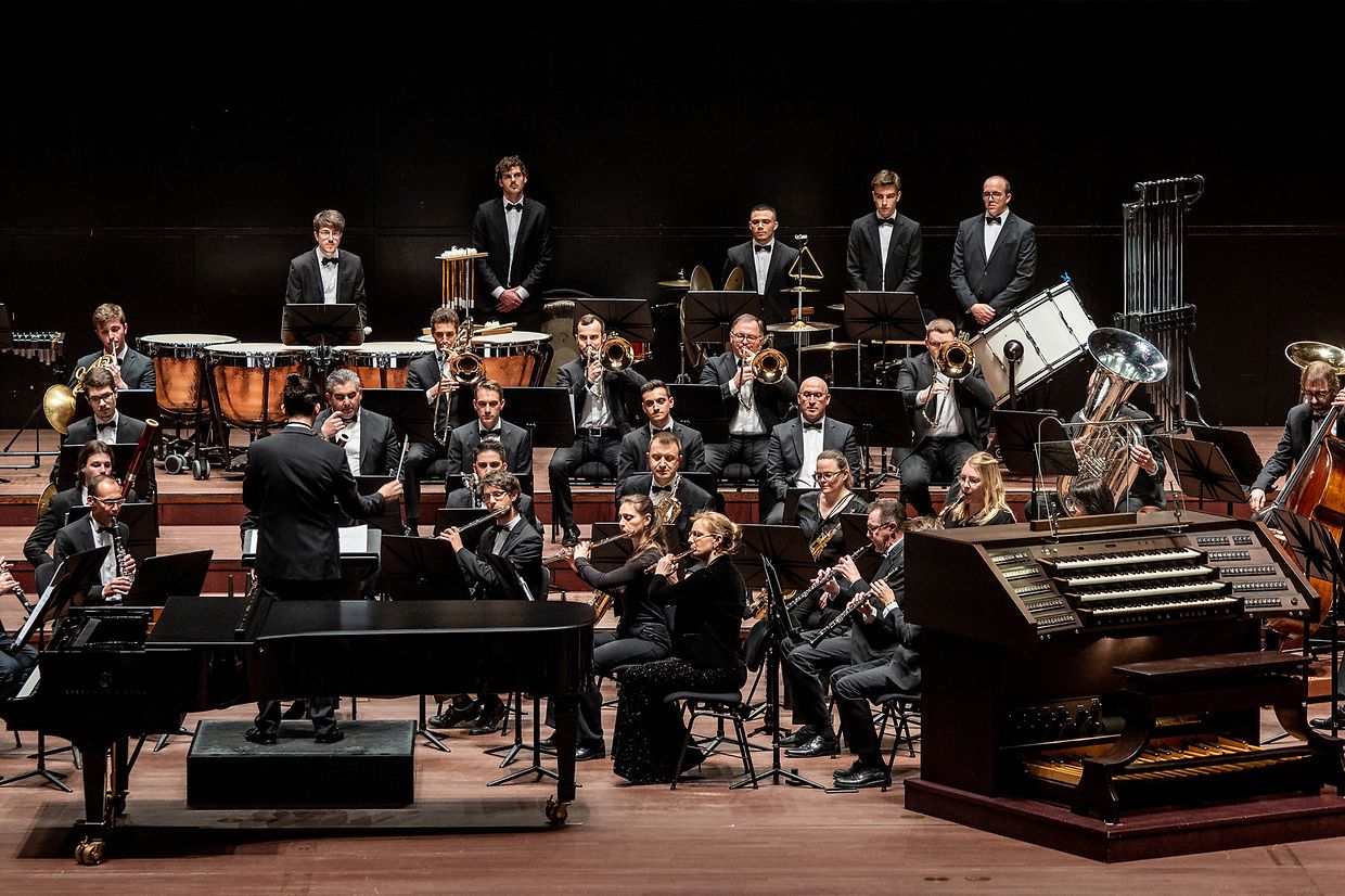 Luxembourg Wind Orchestra - LWO - "Hope" - Luxembourg - Ville - Philharmonie - 12/03/2022 - photo: claude piscitelliLuxembourg Wind Orchestra - LWO - "Hope" - Luxembourg - Ville - Philharmonie - 12/03/2022 - photo: claude piscitelli
Luxembourg Wind Orchestra
Philippe Noesen direction
Zala Kravos piano
Maurice Clement orgue