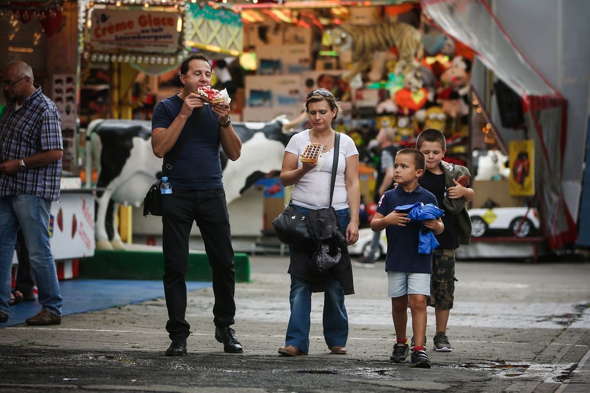 Die Schuberfouer auf dem Glacisfeld ist eröffnet. 20 Tage Spiel, Spaß und Spannung beginnen damit. 