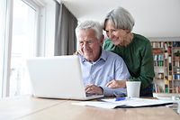 Die Projektionen gehen davon aus, dass bis 2070 die Zahl der Aktiven um 0,6 und die der Pensionäre um 2,3 Prozent pro Jahr steigt. 