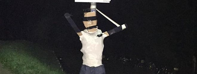 Das Bild schlägt unter den Flüchtlingen hohe Wellen.