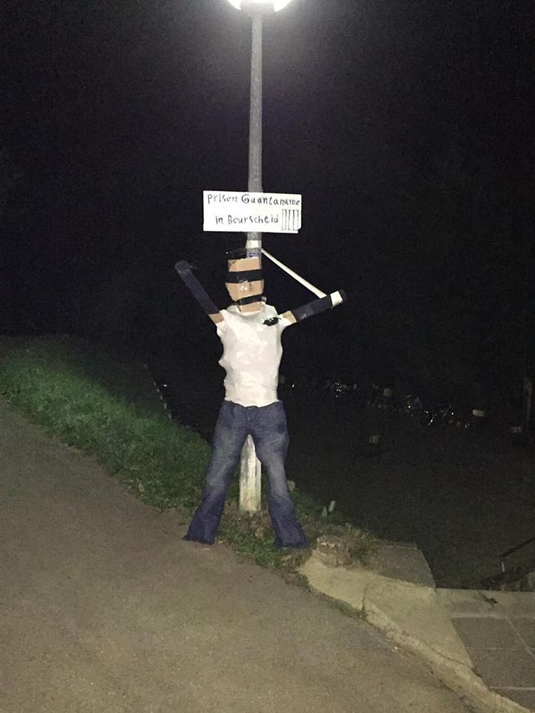 Vorgestern erschien ein viel aussagendes Foto auf der Facebook-Seite „Iraqis in Luxembourg“, das die Zustände im Foyer von Bourscheid im Norden des Landes darstellen soll. 