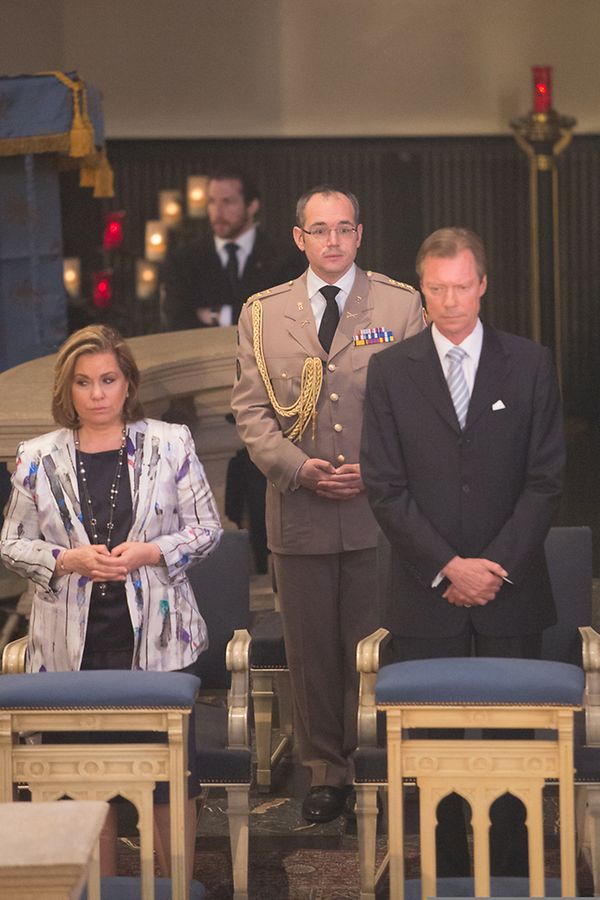 Octave Messe pontificale avec renouvellement de la consecration a Notre-Dame 25.05.14 Joaquim Valente