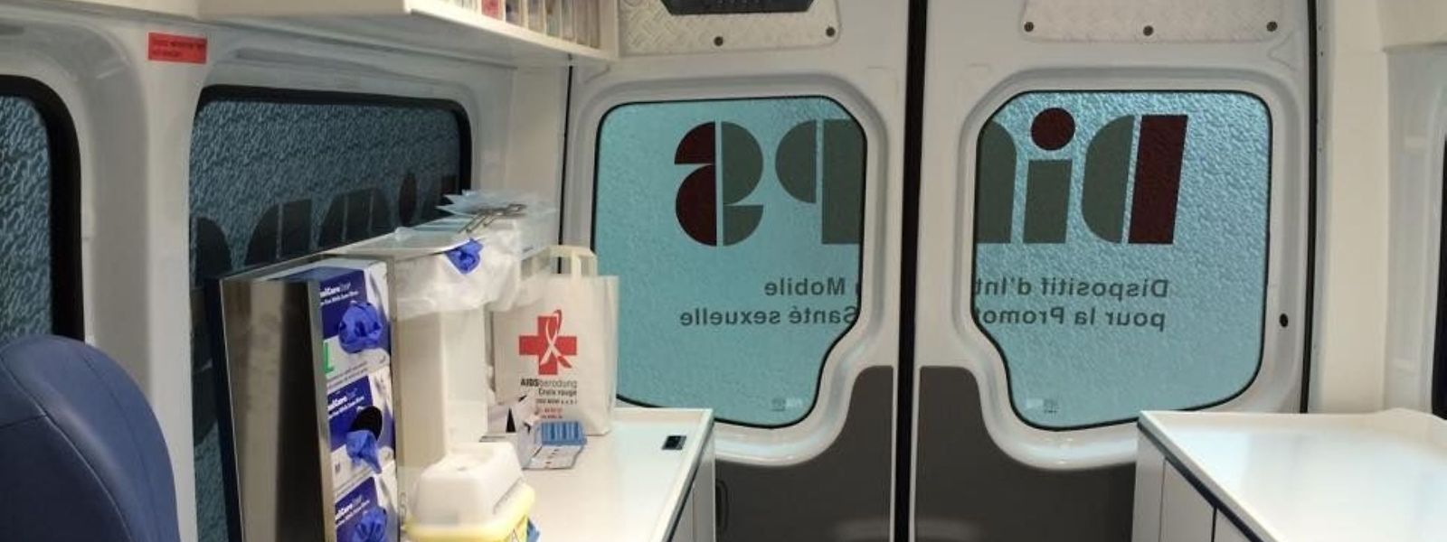 L'unité mobile Dimps du service HIV Berodung de la Croix-Rouge luxembourgeoise.