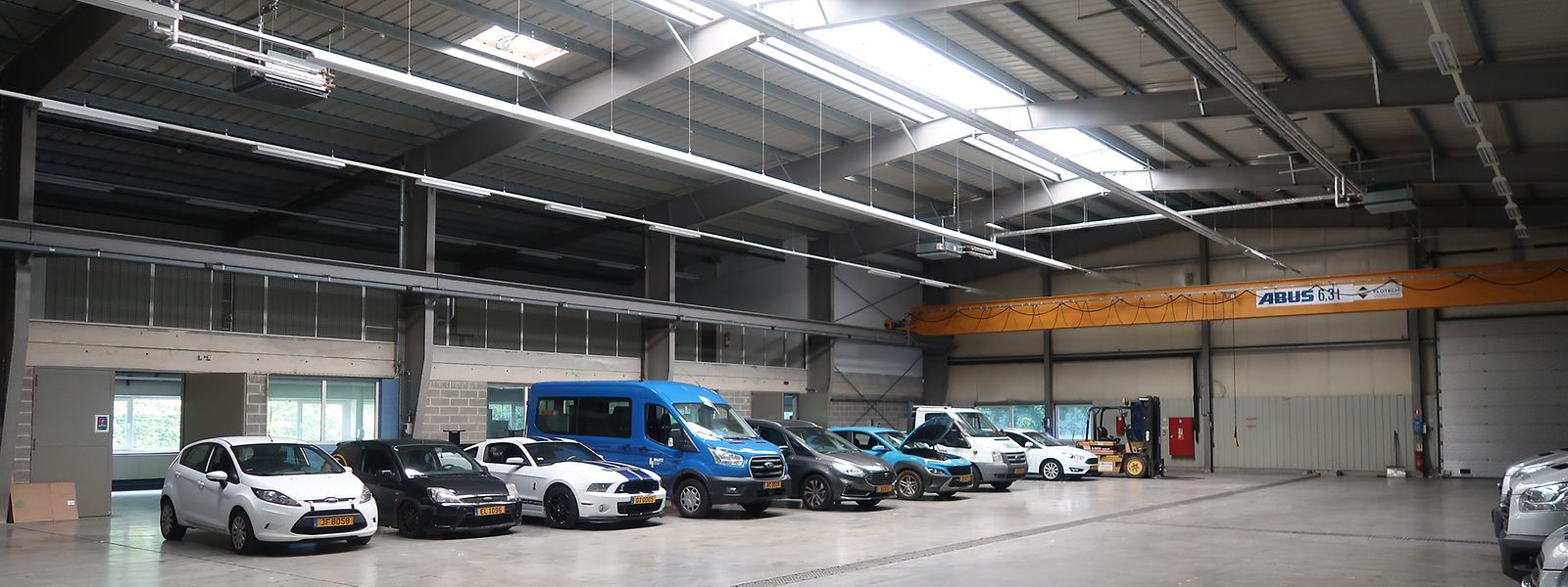 Wo früher die Maschinen der Firma Imatec standen, wird für die kommenden zwei Jahre die Autowerkstatt eingerichtet. Insgesamt umfassen die Räumlichkeiten rund 1.000 Quadratmeter.