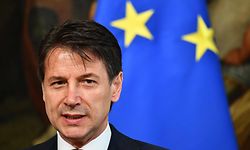 Italian Prime Minister Giuseppe Conte gives a statement with NATO General Secretary (unseen) on June 11, 2018 at the Chigi palace in Rome. / AFP PHOTO / Alberto PIZZOLI