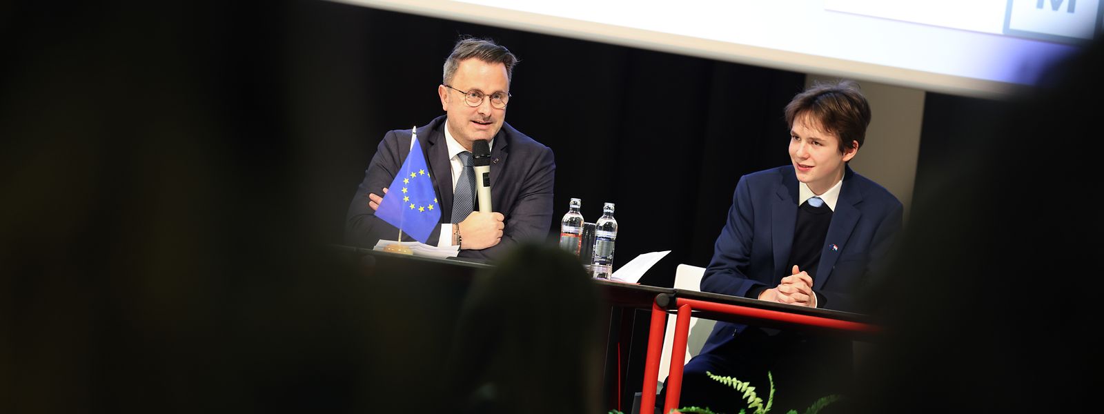 Der diesjährige Präsident des MEP, Benedikt Strauß (r.), an der Seite des Premierministers Xavier Bettel (DP). 