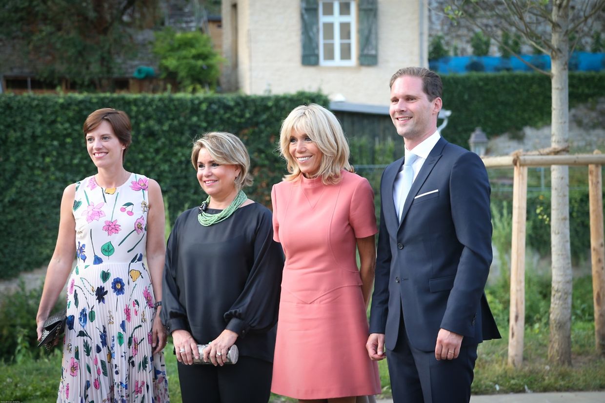 Programme culturel pour les conjoints à Neimënster puis au MUDAM en compagnie de la grande-duchesse Maria Teresa