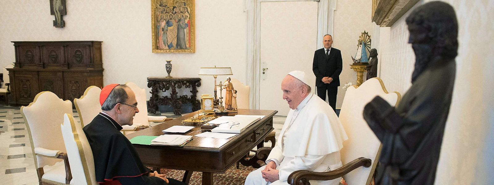 Papst Franziskus im Gespräch mit Philippe Barbarin. Foto vom 18. März 2019.