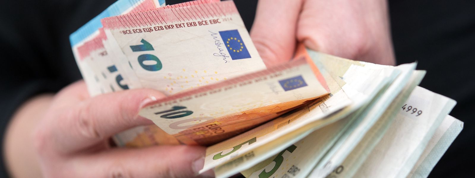 Laut Nicolas Schmit soll zum 1. Januar 2019 der Nettomindestlohn um 100 Euro im Vergleich zu heute erhöht werden. 