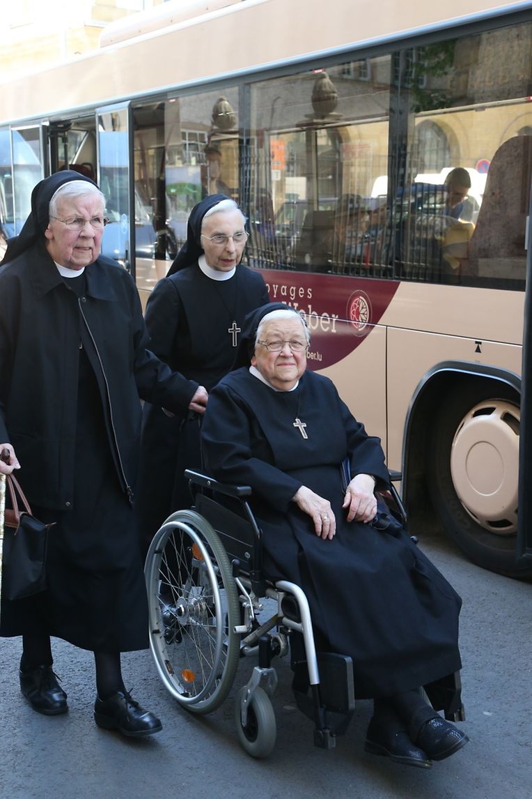 Messe für die neuen Pfarreien: “ Atertdall Sainte-Claire “ (Ospern) & “ Rammerech Saint-Valentin “ (Rambrouch).