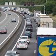 Vor und hinter der luxemburgisch-belgischen Grenze stauen sich täglich Autos. 