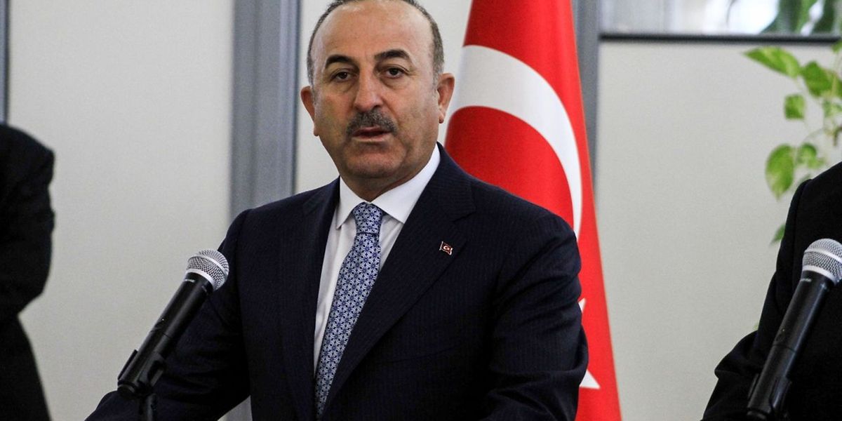 O ministro dos Negócios Estrangeiros turco, Mevlut Cavusoglu.
