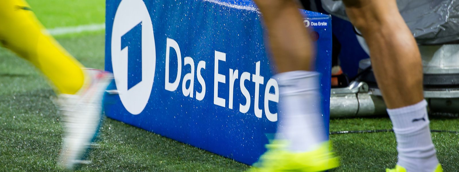 Weniger Tv Geld Fur Deutsche Fussballclubs