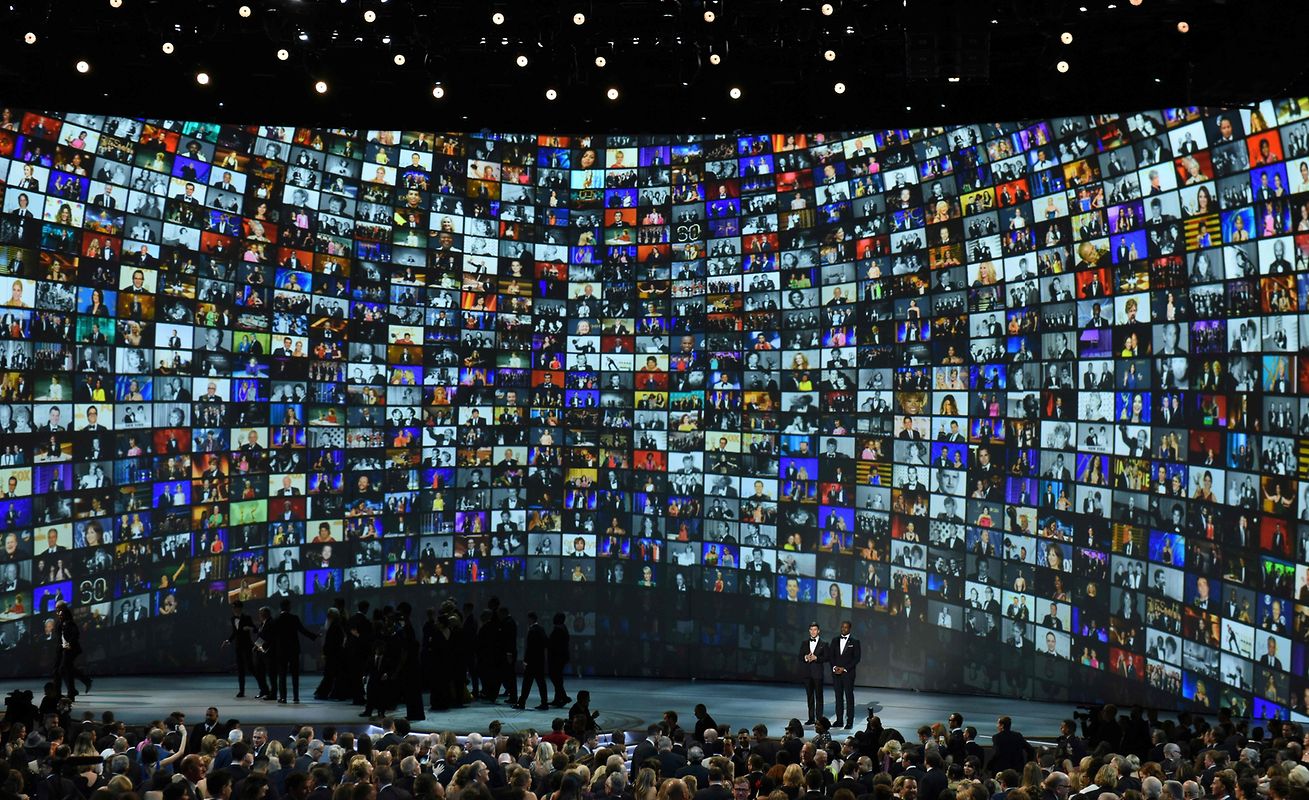 A cerimónia dos Emmy decorreu ontem à noite no Microsoft Theater, em Los Angeles. 