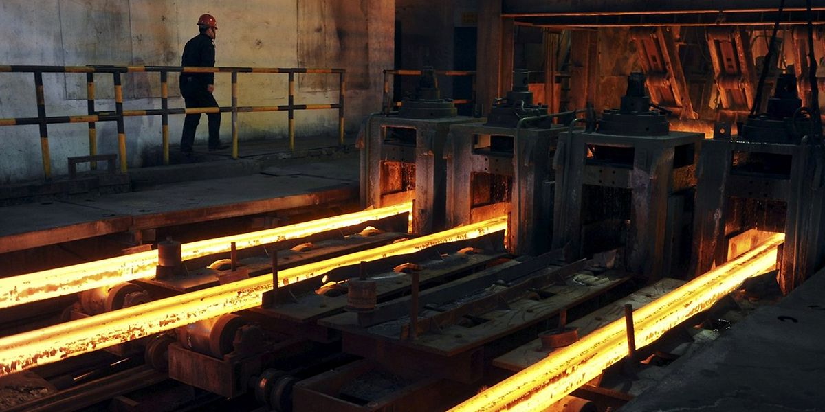 La surproduction chinoise est deux fois plus élevée que la production européenne. Et pèse sur les prix.