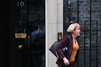 Britain's Chief Whip Wendy Morton leaves 10 Downing Street in central London on October 20, 2022. - Truss faced mounting criticism and calls to stand down from her own MPs after sacking her interior minister in a deepening political crisis. (Photo by Daniel LEAL / AFP)