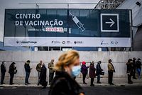 A vacinação em massa dos portugueses foi um dos pontos marcantes da pandemia de covid-19 em 2021 em Portugal.