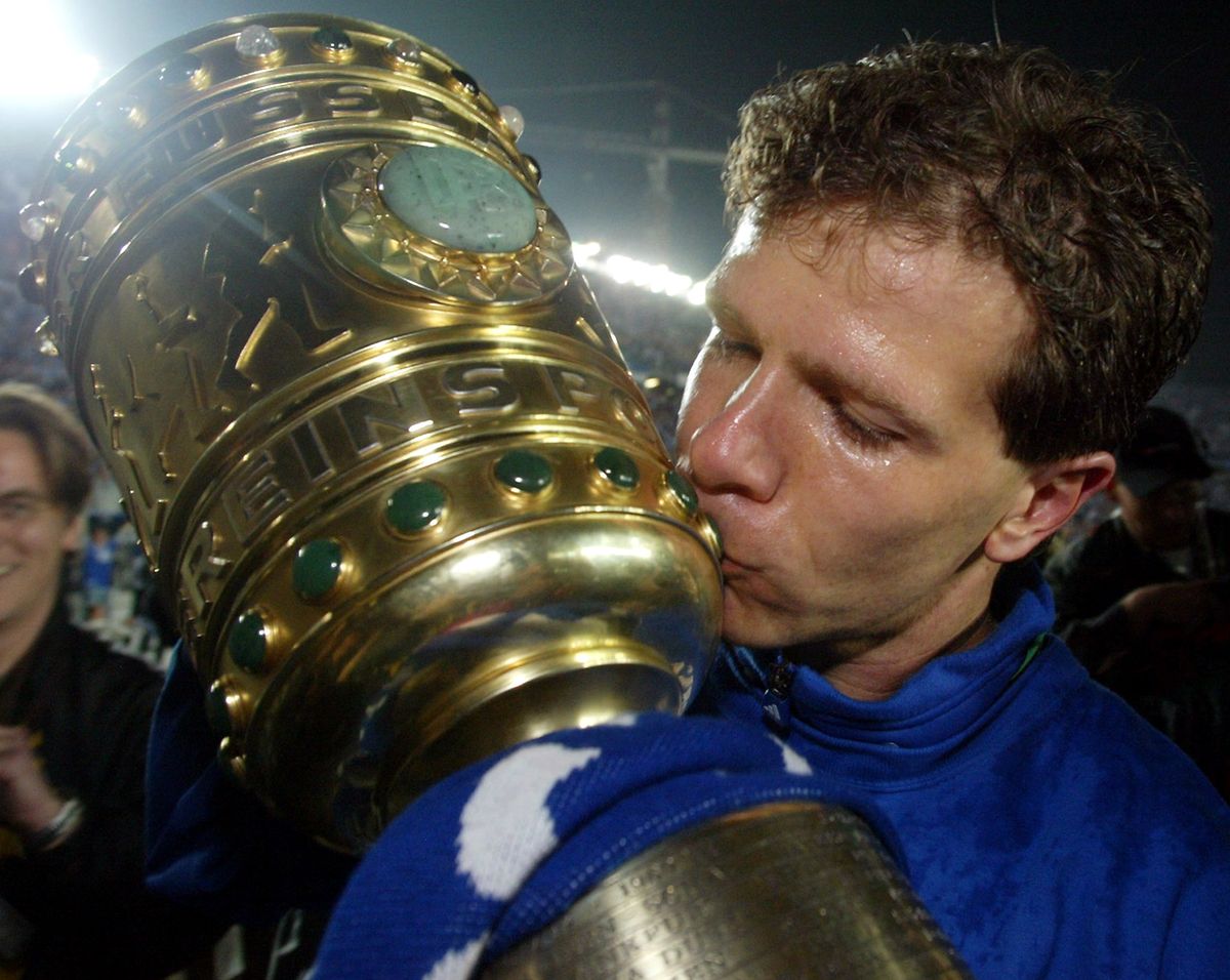 Mit „Mailand oder Madrid – Hauptsache Italien“ hat es etwa Fußballprofi Andi Möller zu einem etwas zweifelhaften Erfolg gebracht.