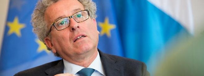 O ministro das Finanças, Pierre Gramegna, tem o maior excedente orçamental da Europa a 28, mas vai ter de dar mais dados ao Eurostat