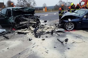 Die beiden Autowacks am Unfallort.