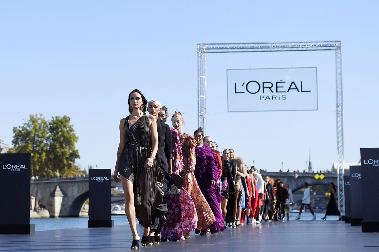 Die große L'Oréal-Show an der Seine.