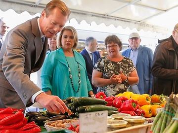Marktbesuch: Frisch auf des Großherzogs Hand