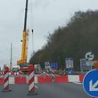 Les travaux d'installation du premier portique sur l'A3 sont en cours au niveau de l'ancien poste frontière de Zoufftgen, samedi après-midi.