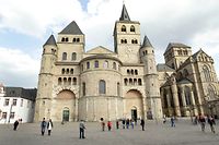 Der Dom St. Peter in Trier.