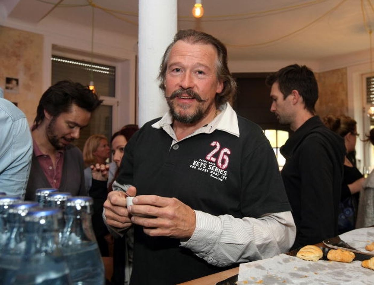 Al Ginter dans le rôle de Ronny Riff.