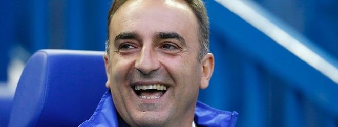 Carlos Carvalhal eleito melhor treinador de abril na segunda liga inglesa