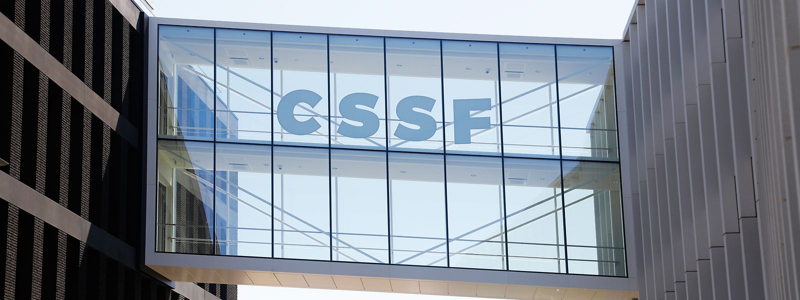 Von der Qualität ihrer Arbeit hängt der Ruf des Finanzplatzes ab. Die „Commission de surveillance du secteur financier“ (CSSF) überwacht Banken, Investmentfonds, Finanzexperten und Wirtschaftsprüfer.