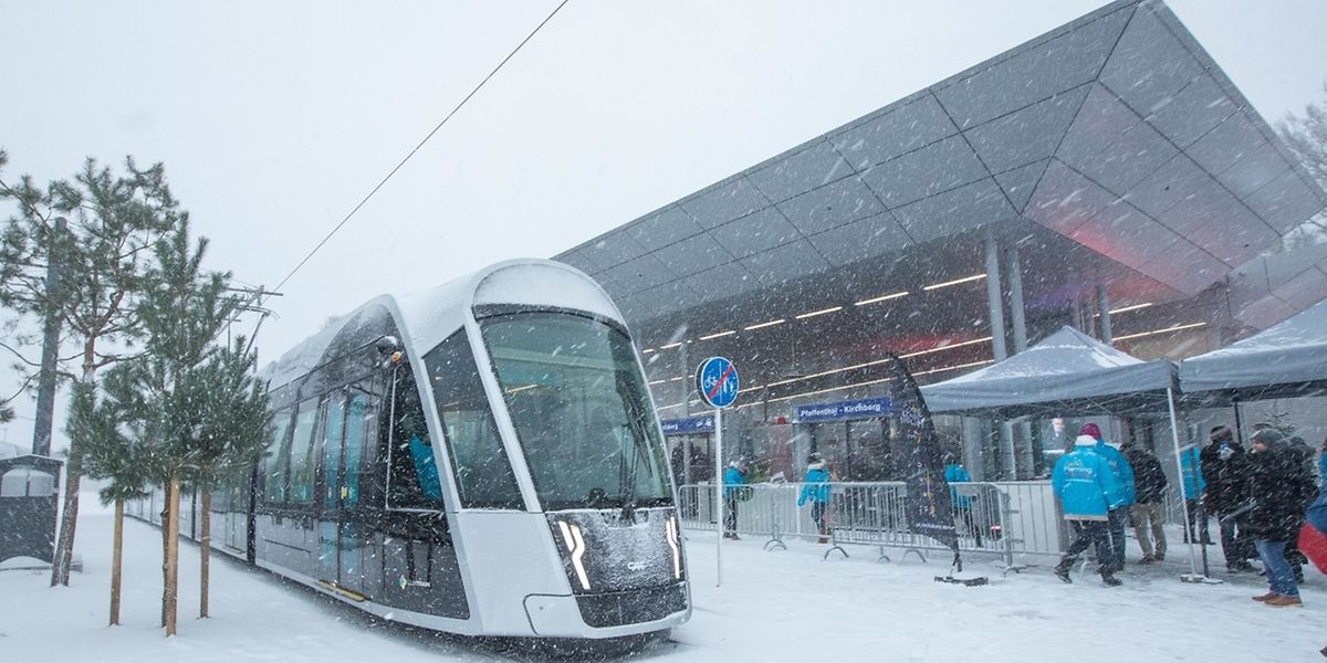 Von Sonntag an fährt die Tram Passagiere durch die Avenue Kennedy. Dabei werden insgesamt acht Haltestellen bedient. 