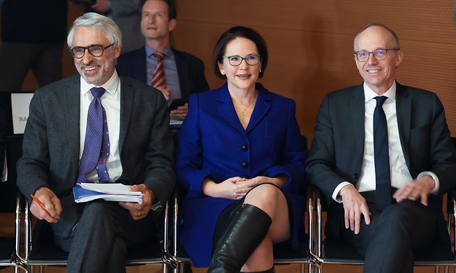 OECD tax chief Pascal Saint-Amans (left), new Finance Minister Yuriko Backes and Chambre de Commerce President Luc Frieden at the Commerce Tax Seminar