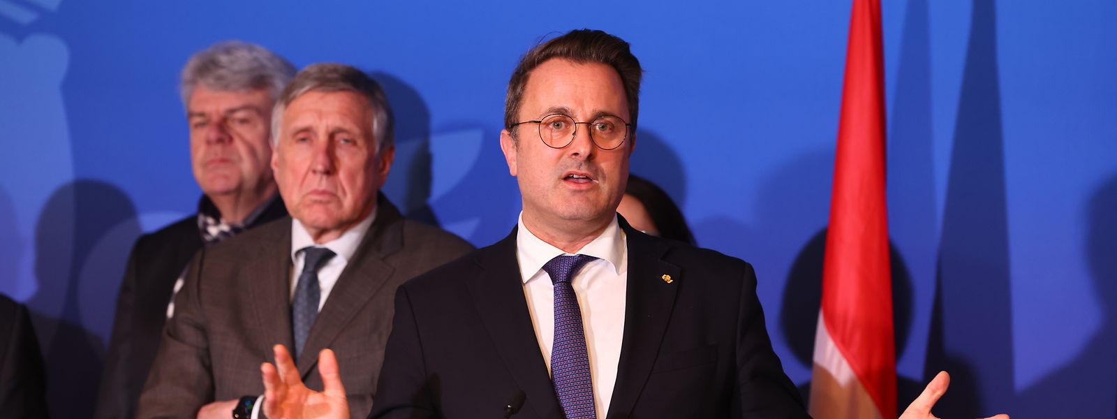 Premierminister Xavier Bettel verkündete am Freitagabend die Beschlüsse der Tripartite.