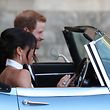 Prinz Harry und seine Frau Meghan werden nicht direkt in die Flitterwochen düsen.