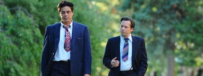 Eles eram tão pobres que não podiam comprar uma gravata completa