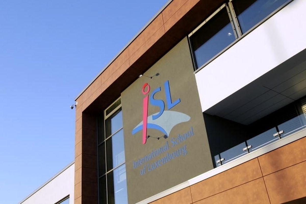 Apply for an International School of Luxembourg Scholarship