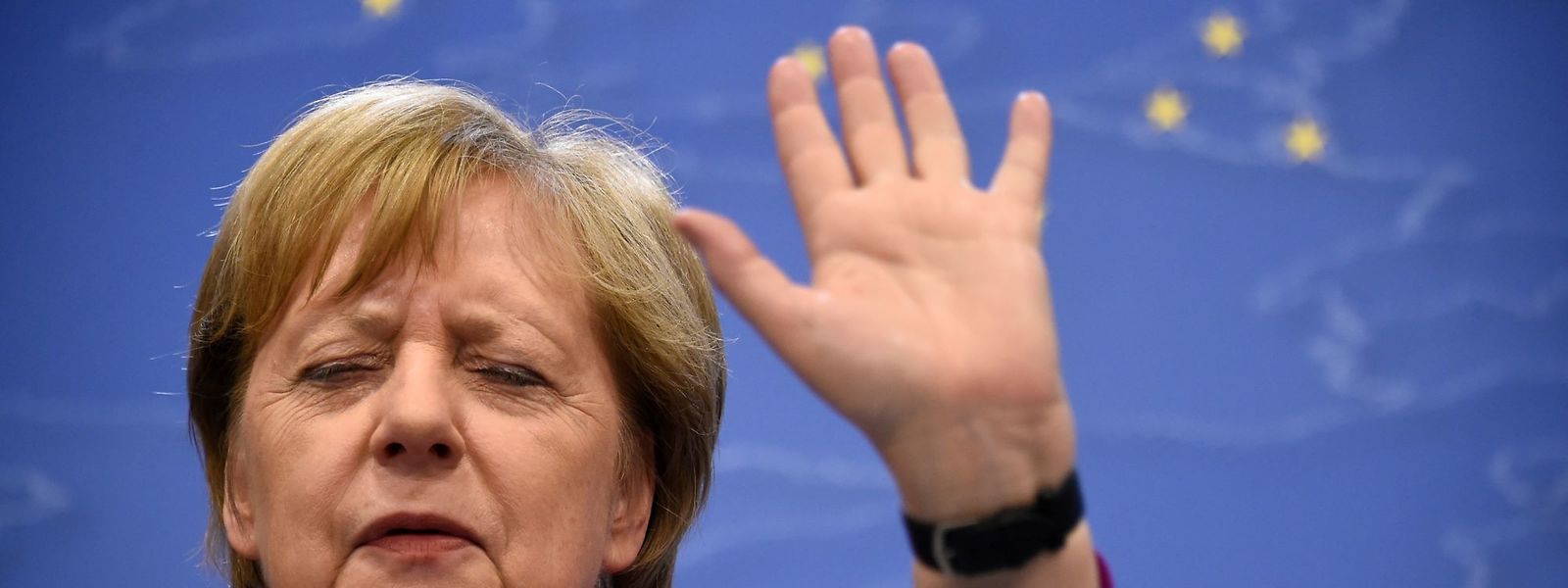 Angela Merkel a exprimé son désaccord avec Emmanuel Macron sur la succession de J.-C. Juncker à la tête de la Commission européenne.