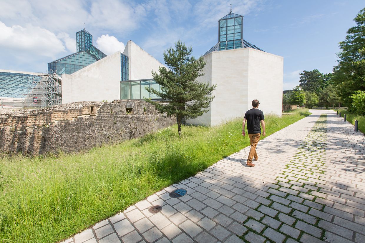 Das Musée d'Art Moderne Grand-Duc Jean in Luxemburg-Stadt wurde von I.M. Pei gebaut und 2006 eröffnet.
