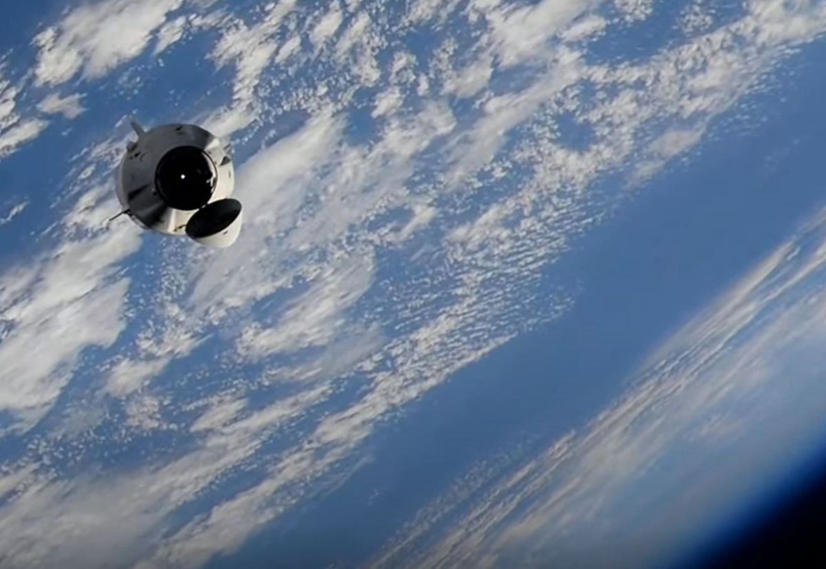 Die Crew-2 SpaceX Dragon ist auf dem Weg zurück zur Erde.