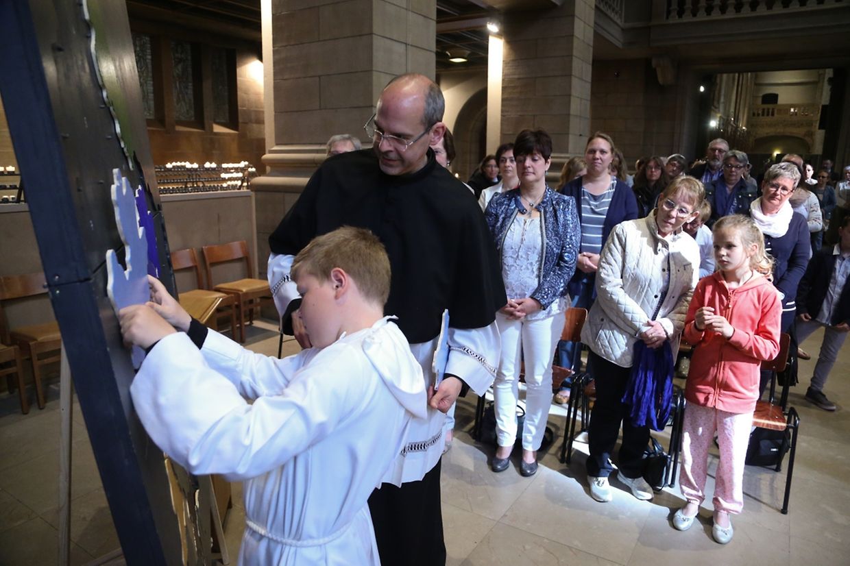 Messe für die neuen Pfarreien: “ Atertdall Sainte-Claire “ (Ospern) & “ Rammerech Saint-Valentin “ (Rambrouch).