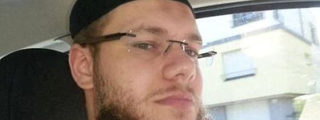 Le jeune homme de 27 ans, Steve Duarte, apparaîtrait sur la liste diffusée la semaine dernière et contenant les noms de 22.000 djihadistes.
