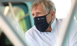 Unterwegs mit Francois Bausch, im Tram, Luxtram, Vizepremierminister, Minister für Verteidigung, Mobilität und öffentliche Arbeiten. Foto: Guy Wolff/Luxemburger Wort