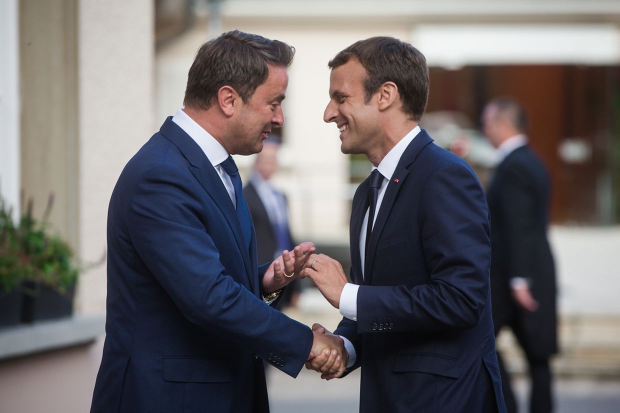 Emmanuel Macron, Xavier Bettel et Charles Michel, au château de Senningen pour une entretien trilatéral