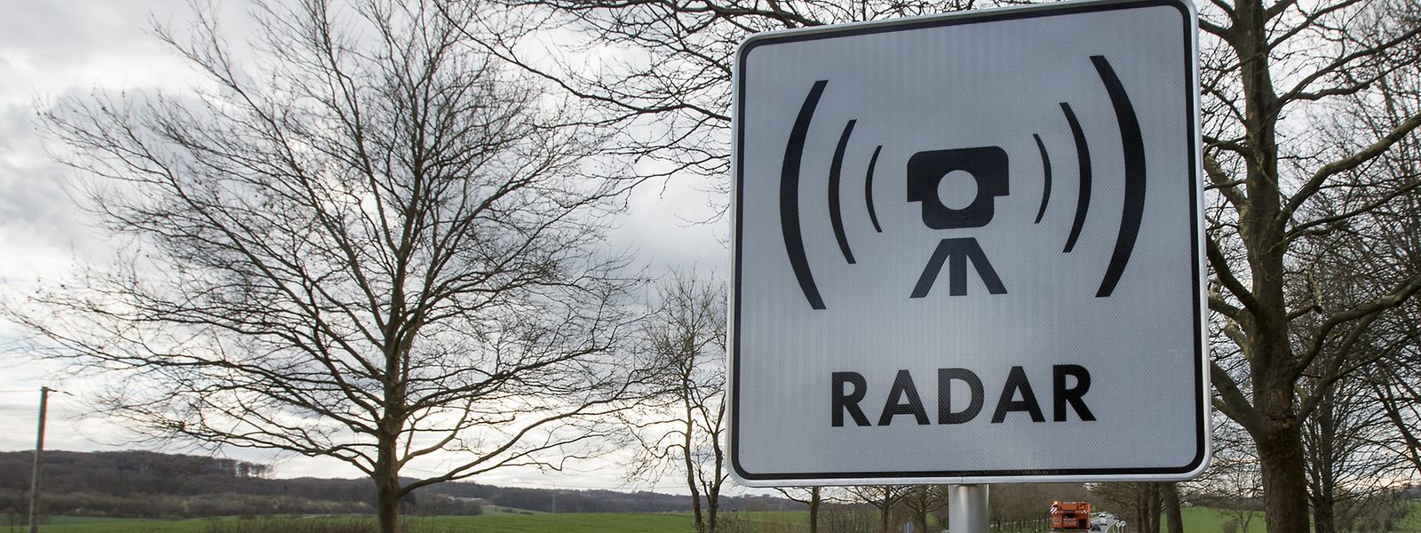 Hierzulande sind 24 fixe Blitzer in Betrieb.