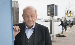 Georg Wilsberg (Leonard Lansink)