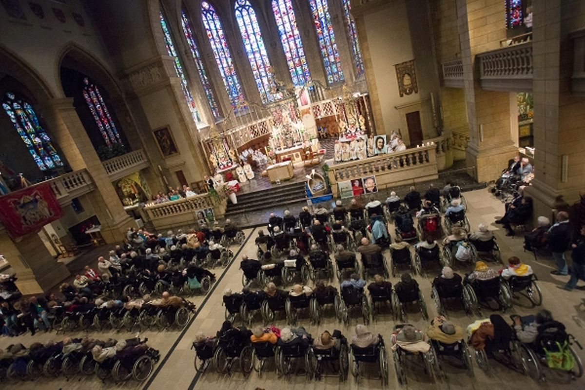 Wallfahrt der Kranken mit Kranksalbung