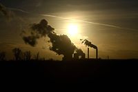 The picture shows the coal power plant of German energy giant RWE in Weisweiler, western Germany, on January 29, 2020. - Bowing to public pressure on climate change, Germany on January 16, 2020 promised to speed up its exit from coal power generation and to pay operators compensation in a strategy instantly rejected by environmental campaigners. (Photo by INA FASSBENDER / AFP)
